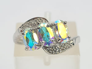 8138: Vintage: 9ct White Gold Mercury Topaz Trilogy Diamonds Ring- wonderful colours