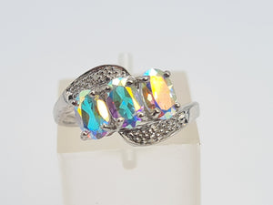 8138: Vintage: 9ct White Gold Mercury Topaz Trilogy Diamonds Ring- wonderful colours