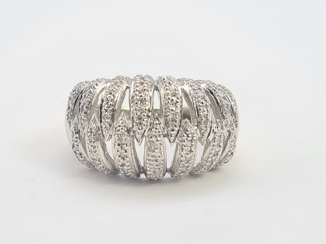 8148: Vintage: 9ct White Gold 28 Diamonds (1ct) Statement Cocktail Ring- sensational sparkle