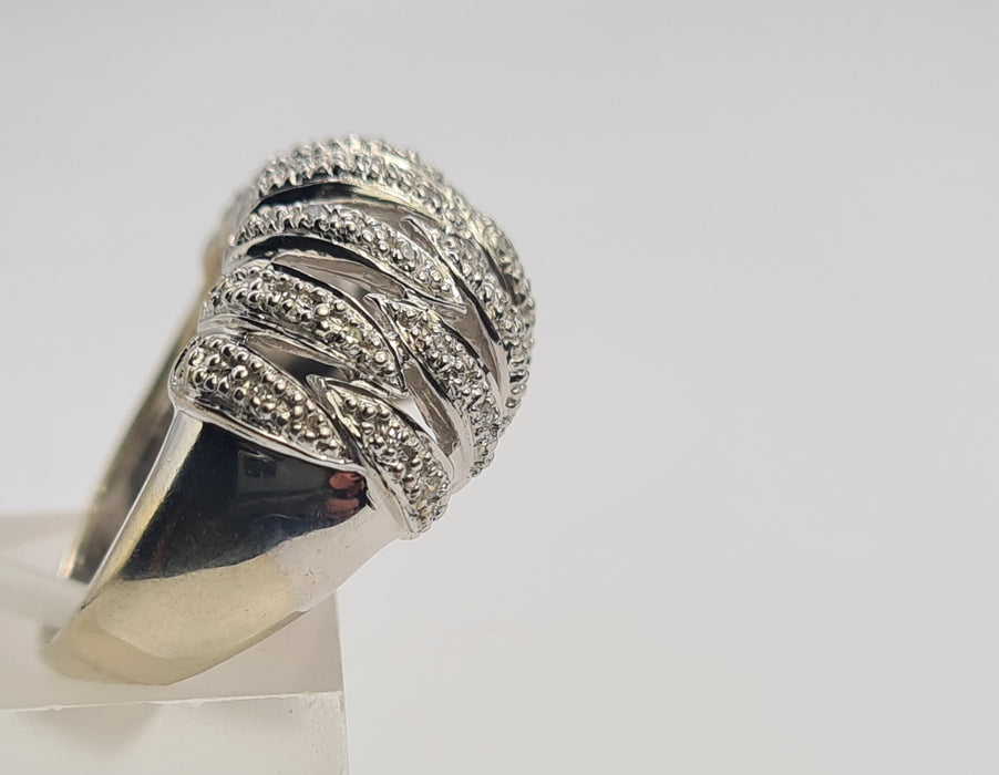 6116: Vintage: 9ct White Gold 28 Diamonds (1ct) Statement Cocktail Ring- spectacular