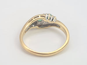 A8160: Vintage: 9ct Gold Emeralds Trilogy Diamonds Dress Ring- seductive&nbsp;