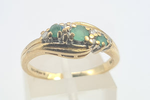 A8160: Vintage: 9ct Gold Emeralds Trilogy Diamonds Dress Ring- seductive&nbsp;