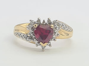 A8161: Vintage: 9ct Gold Heart Cut Ruby Diamonds Dress Ring- cute, sparkly, lovely combination