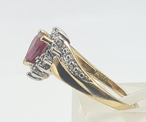 A8161: Vintage: 9ct Gold Heart Cut Ruby Diamonds Dress Ring- cute, sparkly, lovely combination