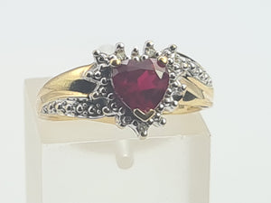 A8161: Vintage: 9ct Gold Heart Cut Ruby Diamonds Dress Ring- cute, sparkly, lovely combination