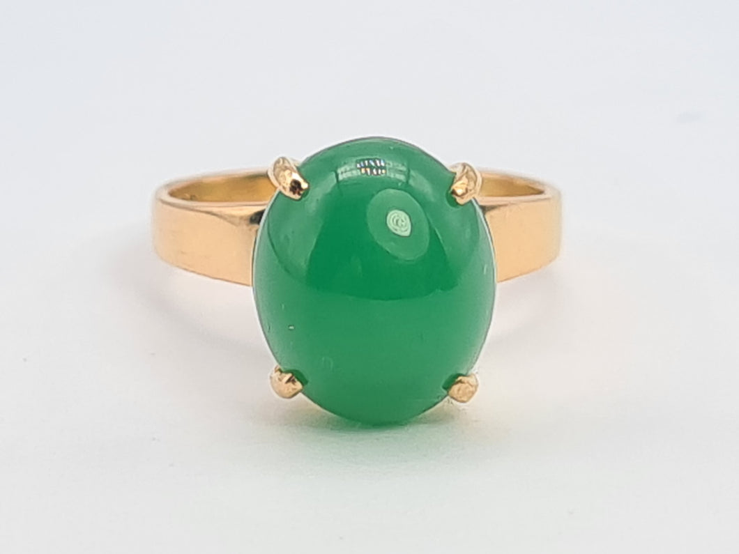 7478: Antique: 22ct Gold Emerald Green Cabochon Chrysoprase Ring- Superb quality