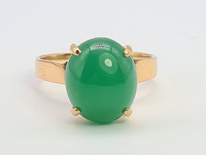 7478: Antique: 22ct Gold Emerald Green Cabochon Chrysoprase Ring- Superb quality