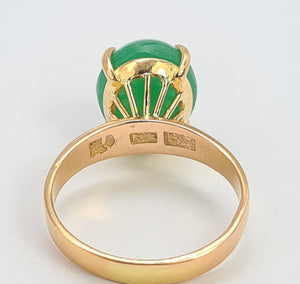 7478: Antique: 22ct Gold Emerald Green Cabochon Chrysoprase Ring- Superb quality