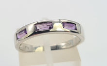 Load image into Gallery viewer, 8038: Vintage: Rare 9ct White Gold lilac Amethyst Stacker/ Dress Ring, crisp, demure, geometric set
