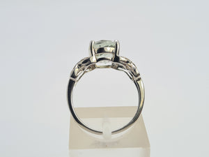 A8115:   Vintage: 9ct White Gold Mint Green Quartz 10 Peridots Cocktail Ring- crisp, green, sparkling