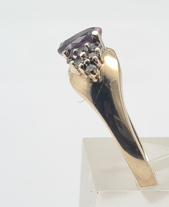 6268 Vintage: 9ct Gold Pink Sapphire 12 Diamonds Dress Ring