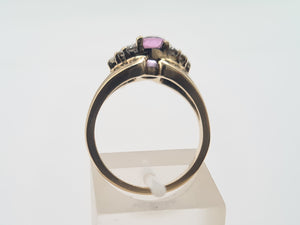 8178: Vintage: 9ct Gold Pink Sapphire 12 Diamonds Dress Ring