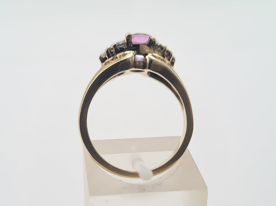 6268 Vintage: 9ct Gold Pink Sapphire 12 Diamonds Dress Ring