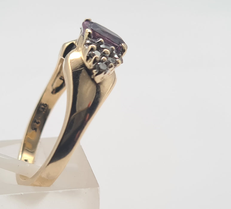 6268 Vintage: 9ct Gold Pink Sapphire 12 Diamonds Dress Ring