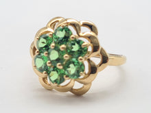 Load image into Gallery viewer, A8182-Vintage: 9ct Gold Green 7 Diopsides Cluster Ring
