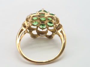 A8182-Vintage: 9ct Gold Green 7 Diopsides Cluster Ring