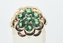 Load image into Gallery viewer, A8182-Vintage: 9ct Gold Green 7 Diopsides Cluster Ring
