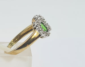 8197: Vintage: 9ct Gold Green Diopsides 36 Diamonds Dress Ring-