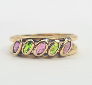 8199: Vintage: 9ct Gold Pink Spinels Peridot Stacker/ Dress Ring