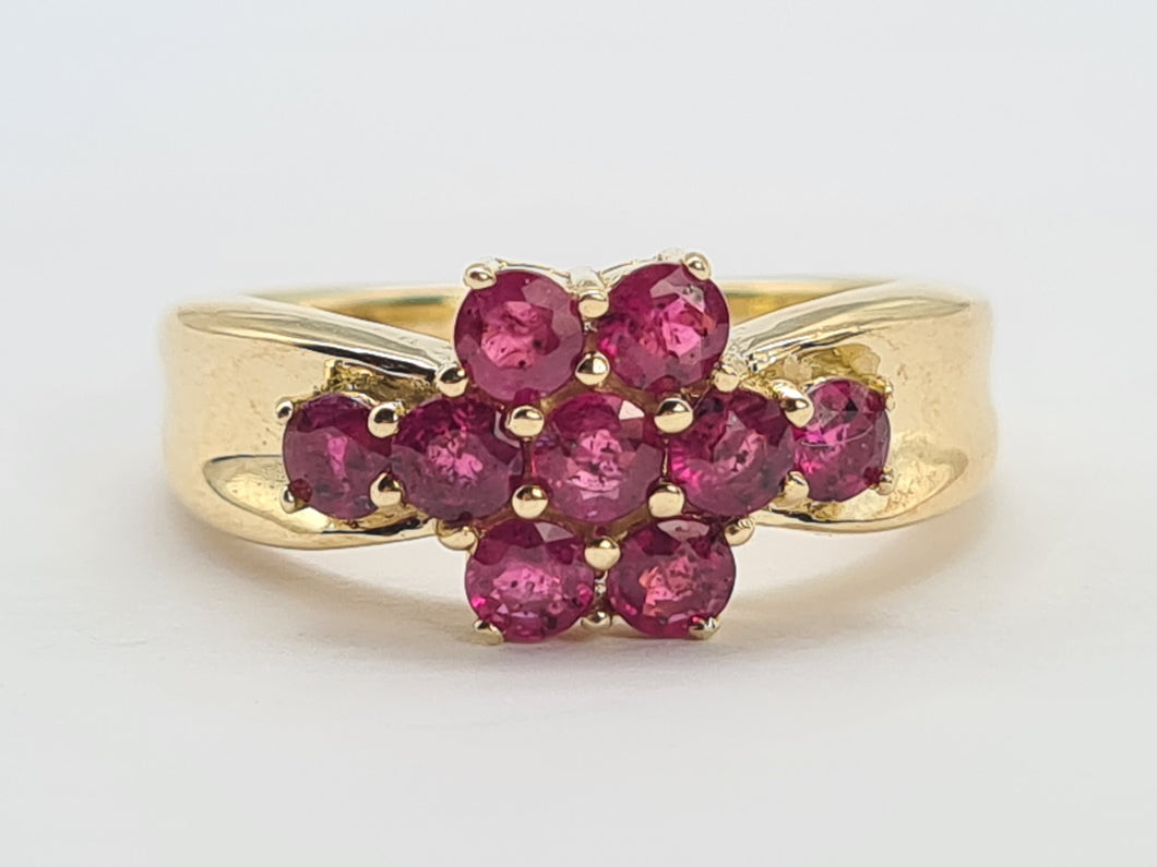 8217: Vintage: 9ct Gold 9 Rich Red Rubies Geometric Set Ring