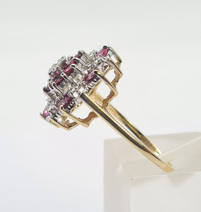 8219: Vintage: 9ct Gold 12 Rubies 7 Diamonds Large Flower Head Cluster Ring