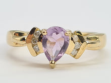 Load image into Gallery viewer, 8240: Vintage: 9ct Gold Lilac Amethyst Diamonds Love Heart Ring
