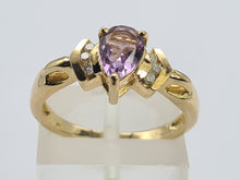 Load image into Gallery viewer, 8240: Vintage: 9ct Gold Lilac Amethyst Diamonds Love Heart Ring
