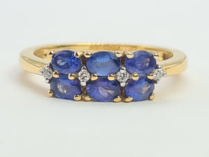 8252: Vintage: 18ct Gold Royal Blue Tanzanites Round Cut Diamonds Geometric Set Ring