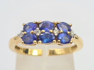 8252: Vintage: 18ct Gold Royal Blue Tanzanites Round Cut Diamonds Geometric Set Ring