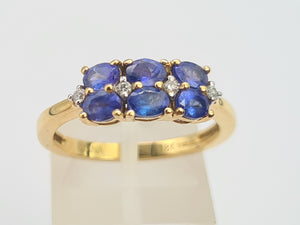 8252: Vintage: 18ct Gold Royal Blue Tanzanites Round Cut Diamonds Geometric Set Ring