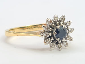 8255: Vintage: 18ct Gold French Blue Sapphire 12 Diamonds "Starburst" Floral Cluster Ring