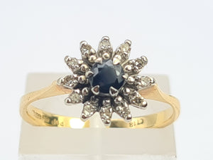 8255: Vintage: 18ct Gold French Blue Sapphire 12 Diamonds "Starburst" Floral Cluster Ring