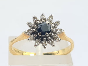 8255: Vintage: 18ct Gold French Blue Sapphire 12 Diamonds "Starburst" Floral Cluster Ring