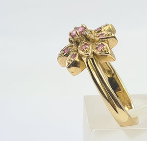 8259: Vintage; 9ct Gold Pink Sapphires Diamonds Flower Head Cocktail Ring