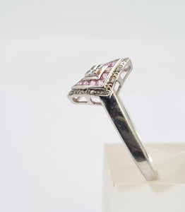 8269: Vintage 9ct White Gold Art Deco Style Pink Sapphires Diamonds Panel Ring