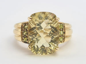 8270: Vintage: 9ct Gold Statement Large Yellow Beryl 6 Peridot Cocktail Ring