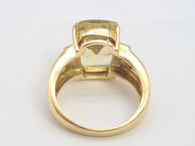 Load image into Gallery viewer, 8270: Vintage: 9ct Gold Statement Large Yellow Beryl 6 Peridot Cocktail Ring
