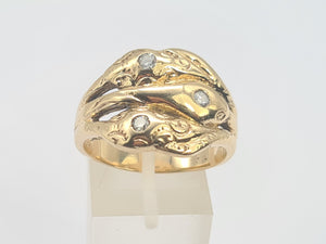 8203: Vintage: Statement 9ct Gold Diamonds Three Heads Snake Ring