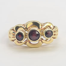 Load image into Gallery viewer, 8296: Vintage: 14ct Gold Rich Red Garnets Dress Ring
