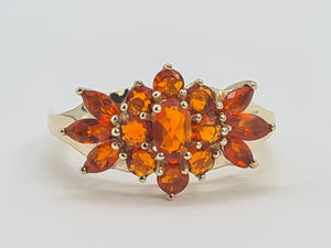 8309: Vintage: Petite 9ct Gold Citrine & Cluster Ring extraordinary cut and colour