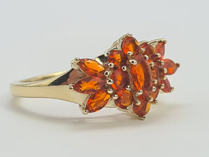 8309: Vintage: Petite 9ct Gold Citrine & Cluster Ring extraordinary cut and colour