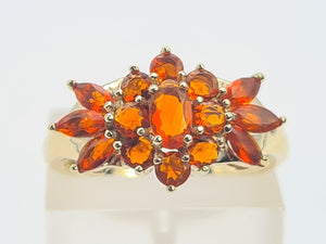 8309: Vintage: Petite 9ct Gold Citrine & Cluster Ring extraordinary cut and colour