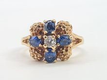 Load image into Gallery viewer, 8311: Vintage: Ornate 9ct Gold Geometric Set Sapphires Ring- Date Mark 1975
