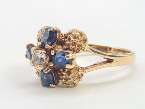 8311: Vintage: Ornate 9ct Gold Geometric Set Sapphires Ring- Date Mark 1975