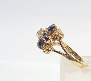 8311: Vintage: Ornate 9ct Gold Geometric Set Sapphires Ring- Date Mark 1975