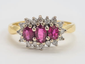 8334:  Vintage: 18ct Gold Vibrant Red Rubies 16 Diamonds Cocktail Ring