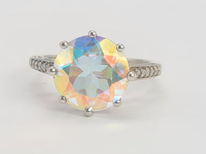 A8338: Vintage; 9ct Gold Large Mercury Topaz 10 Diamonds Cocktail Ring