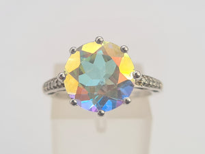 A8338: Vintage; 9ct Gold Large Mercury Topaz 10 Diamonds Cocktail Ring