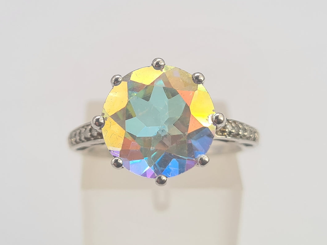 6133: Vintage; 9ct Gold Large Mercury Topaz 10 Diamonds Cocktail Ring