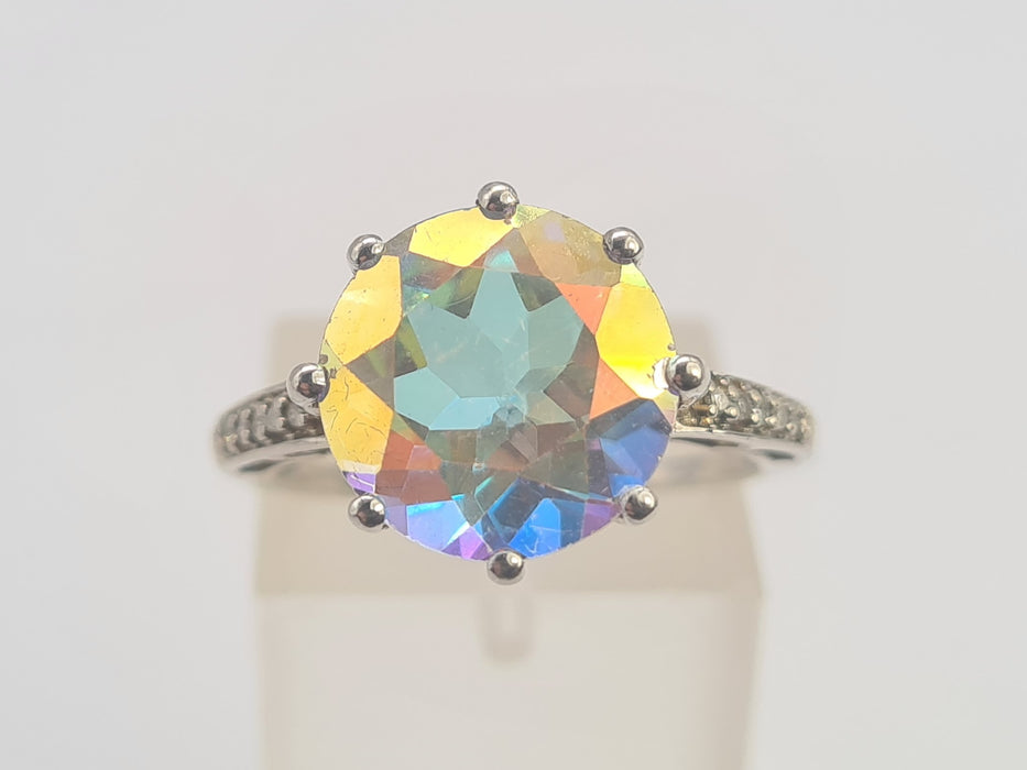 6133: Vintage; 9ct Gold Large Mercury Topaz 10 Diamonds Cocktail Ring